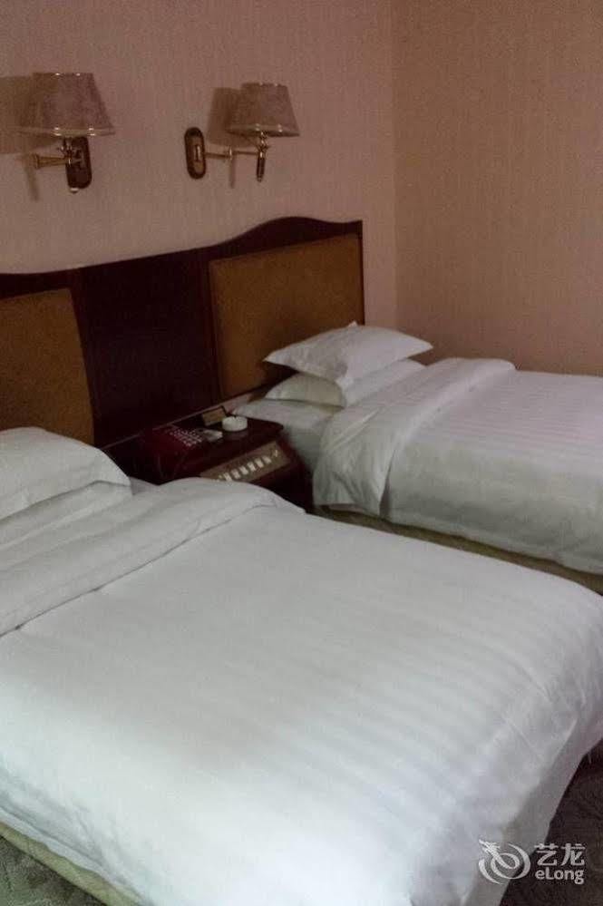 Guangzhou Jinlu Hotel 石牌 外观 照片
